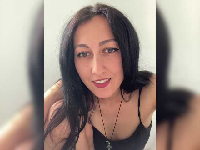MiaTorres live cam on BongaCams