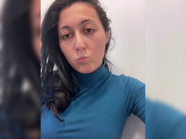 MiaTorres live cam on BongaCams