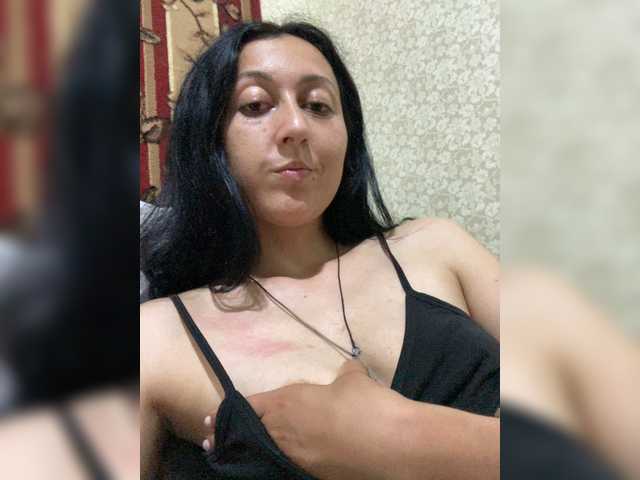 MiaTorres live cam on BongaCams