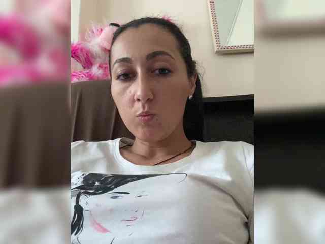 MiaTorres MiaTorres