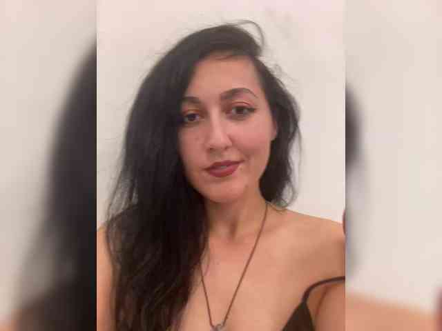 MiaTorres MiaTorres