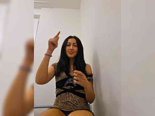 MiaTorres MiaTorres