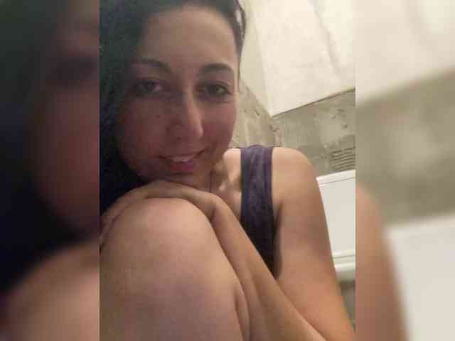 MiaTorres Live Webcam on BongaCams