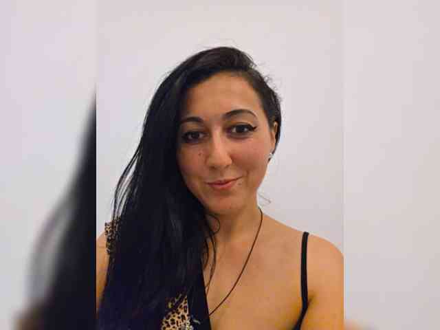 MiaTorres Live Webcam on BongaCams