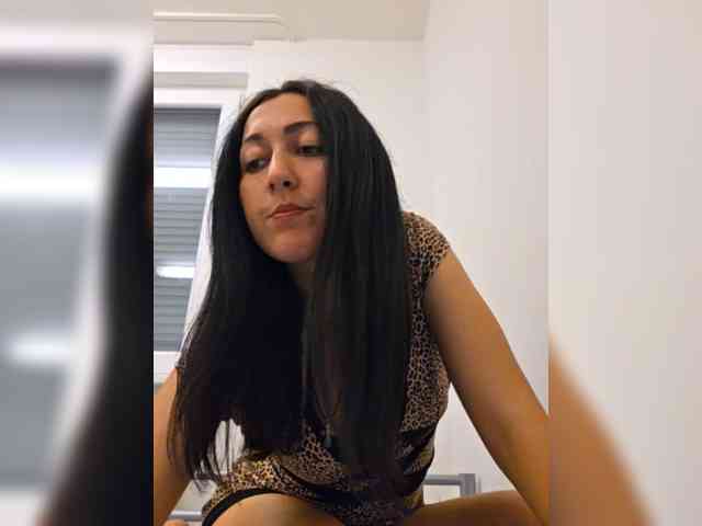 MiaTorres MiaTorres