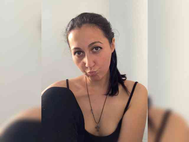 MiaTorres MiaTorres