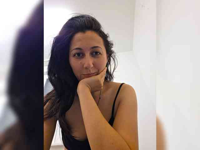 MiaTorres MiaTorres
