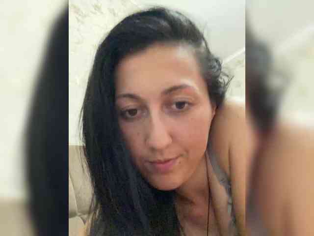 MiaTorres MiaTorres