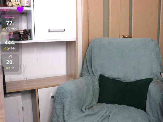 Krizotxxx1 webcam