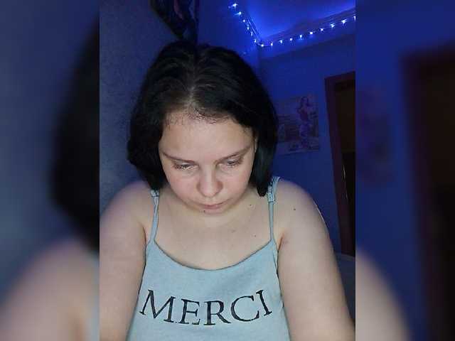 SweetPiggy13 live cam on BongaCams