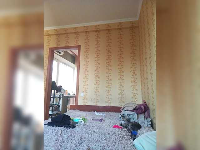 SweetPiggy13 live cam on BongaCams