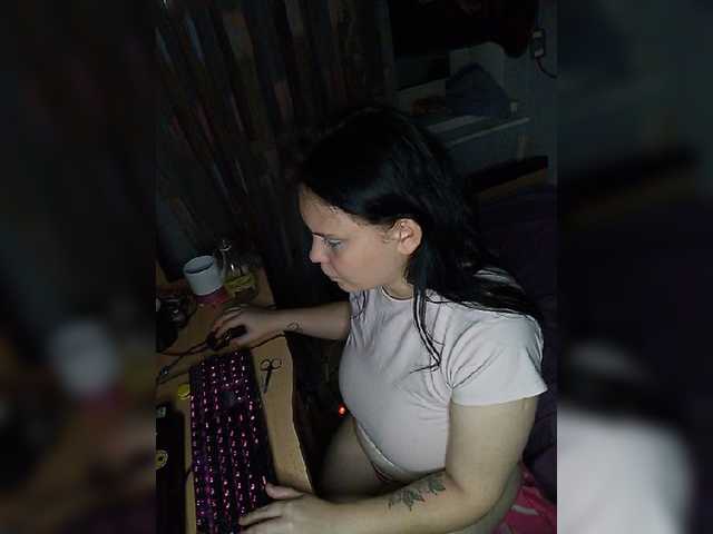SweetPiggy live webcam show