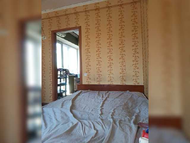 SweetPiggy13's BongaCams show and profile