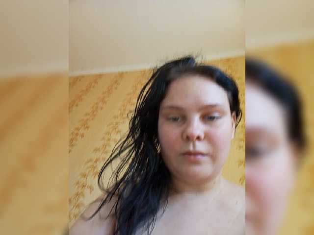 SweetPiggy13 live