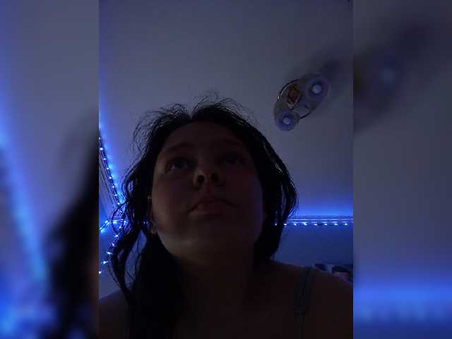 SweetPiggy13 live cam on BongaCams