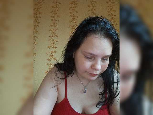 SweetPiggy13 live cam on BongaCams
