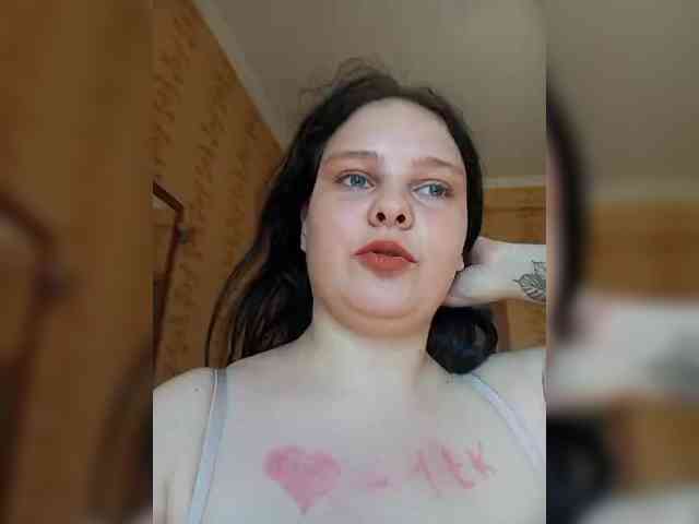 SweetPiggy13 Sex Cam Show