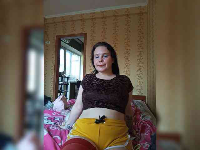 SweetPiggy webcam