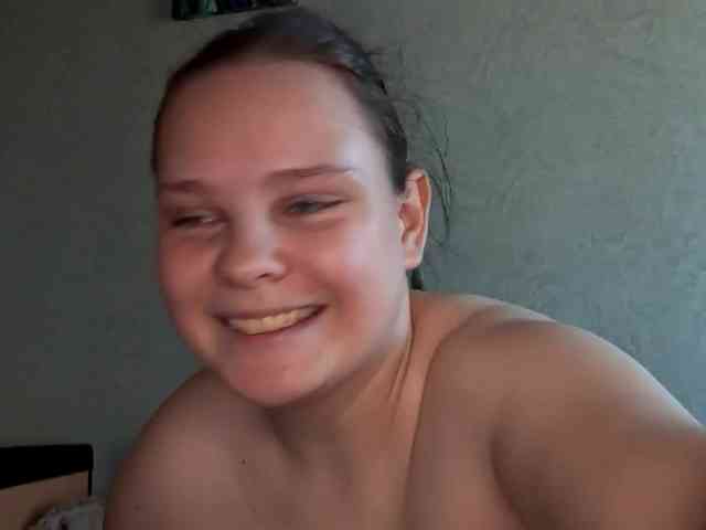SweetPiggy webcam