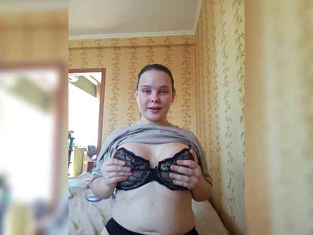 SweetPiggy webcam