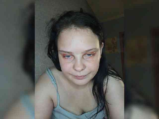 SweetPiggy13 Live Webcam on BongaCams