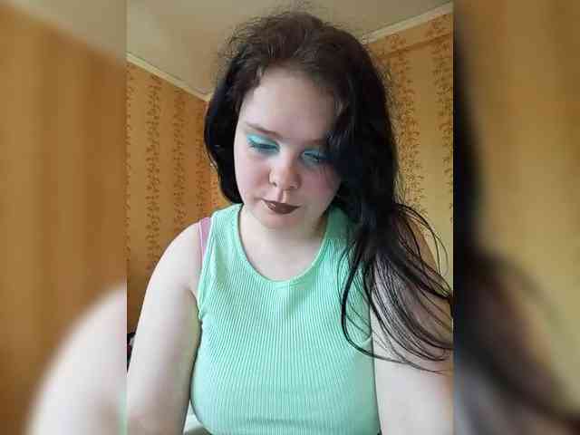 SweetPiggy webcam