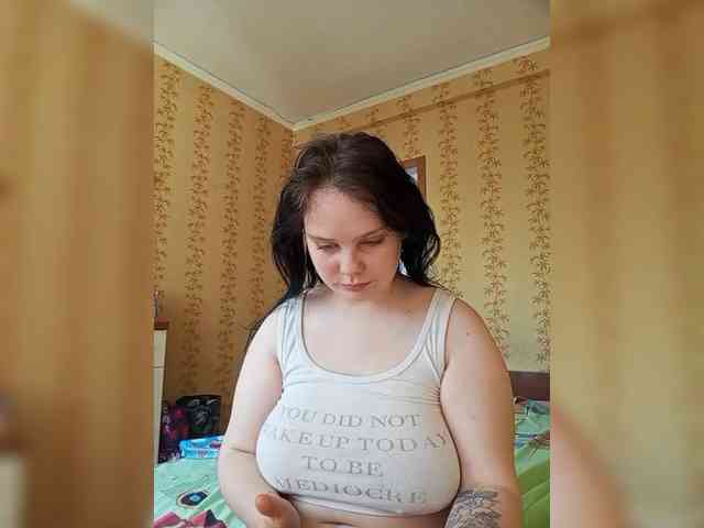 SweetPiggy webcam