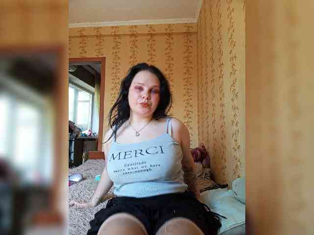 SweetPiggy webcam