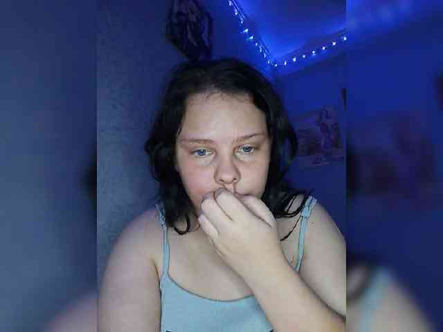 SweetPiggy webcam