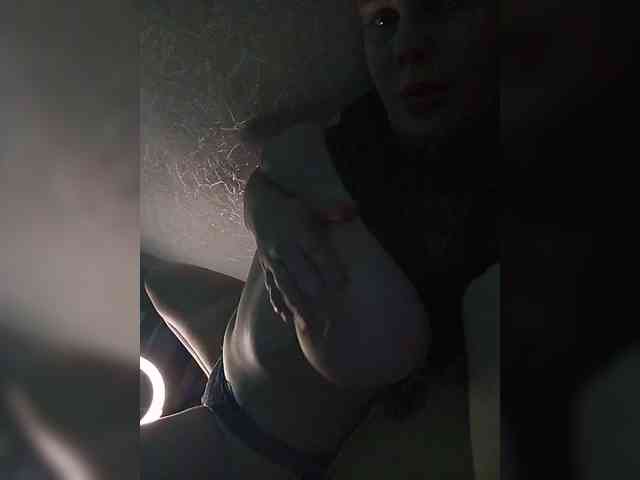SweetPiggy webcam