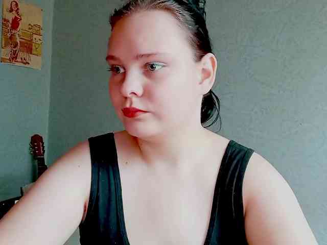 SweetPiggy13 Live Webcam on BongaCams