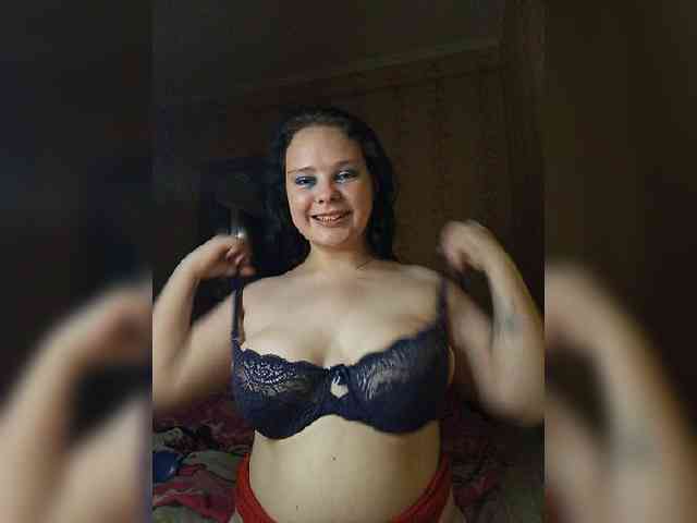SweetPiggy webcam