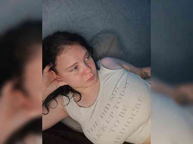 SweetPiggy webcam