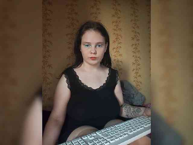 SweetPiggy webcam