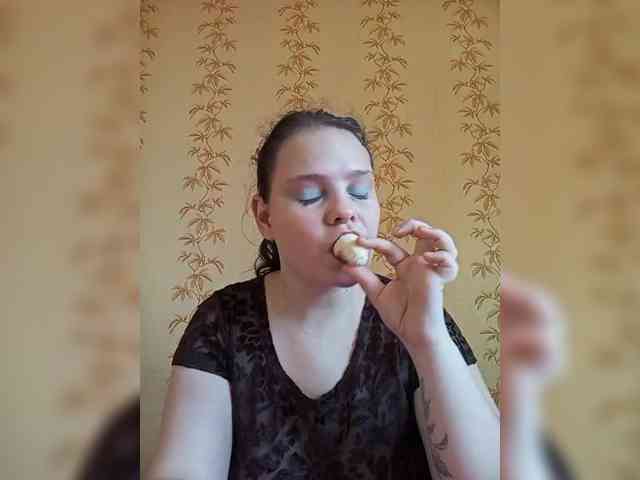 SweetPiggy webcam
