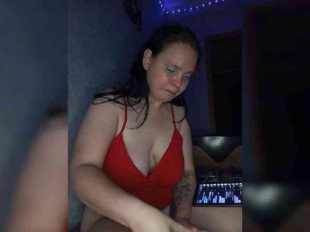 SweetPiggy webcam
