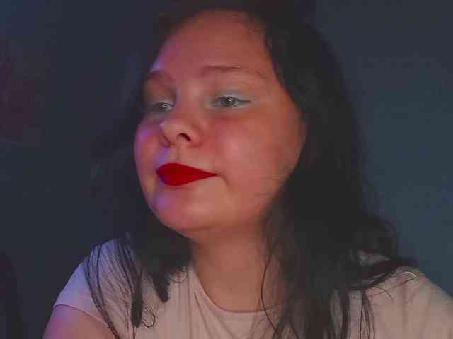 SweetPiggy13 Live Webcam on BongaCams