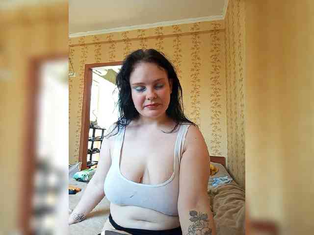 SweetPiggy webcam
