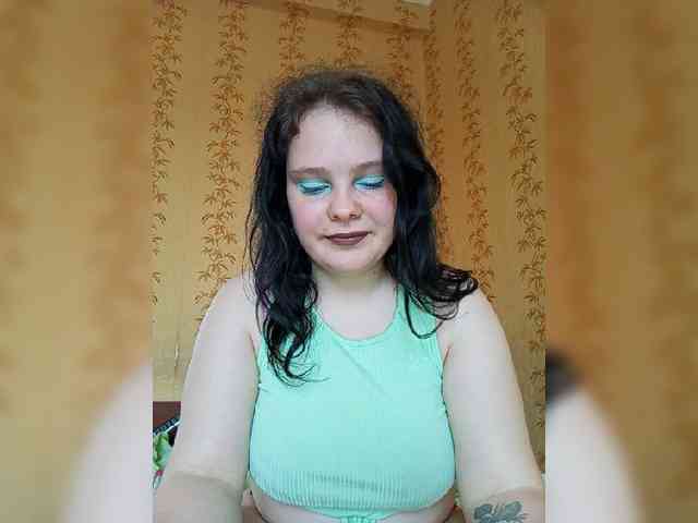 SweetPiggy webcam