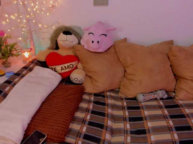 CuteWee420 live cam on BongaCams