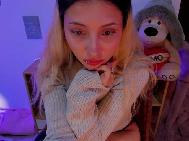 CuteWee420 live cam on BongaCams