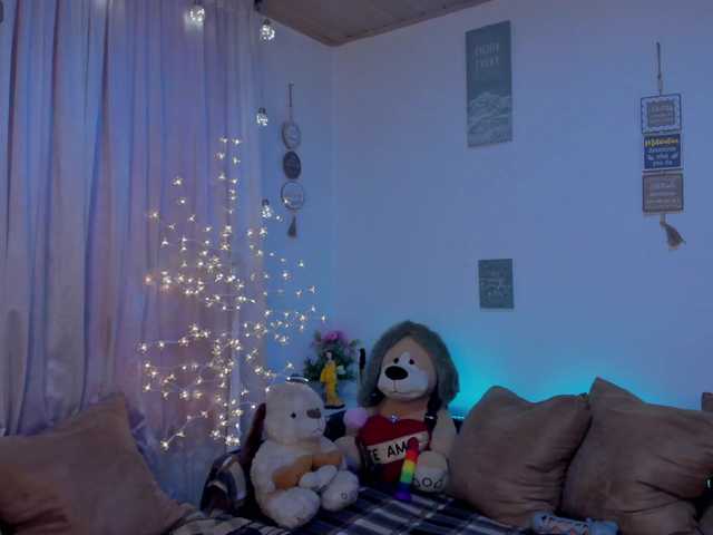 CuteWee420 live cam on BongaCams