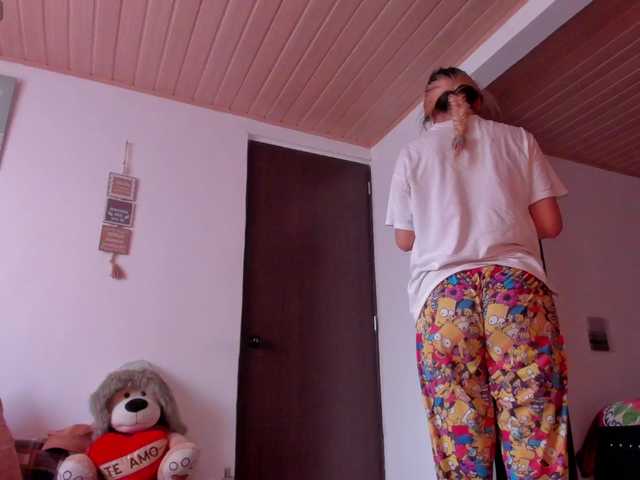 CuteWee420 live cam on BongaCams