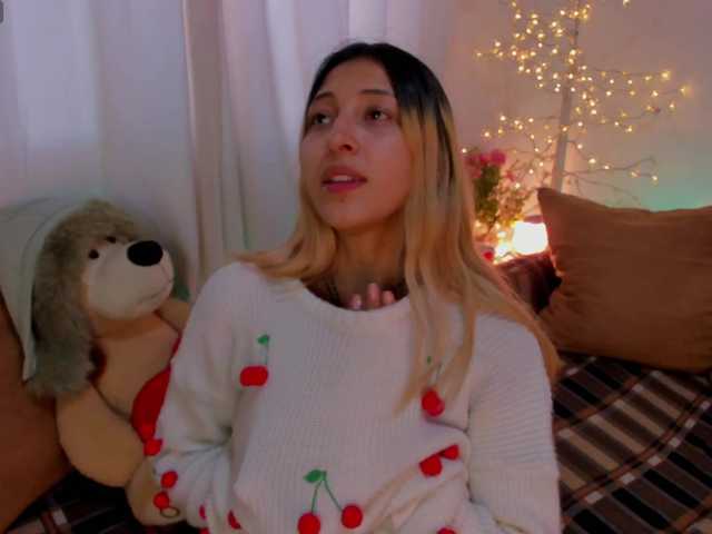 CuteWee420 live cam on BongaCams