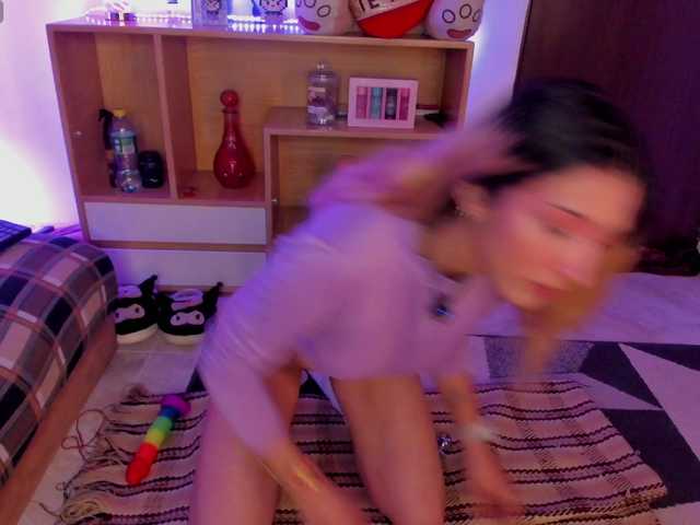 CuteWee420 live cam