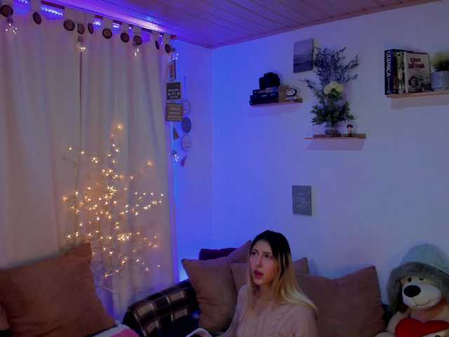 CuteWee420 live cam on BongaCams