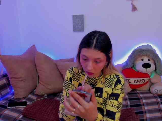 CuteWee420 webcam