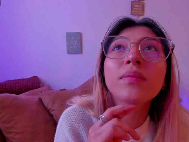 CuteWee420 webcam