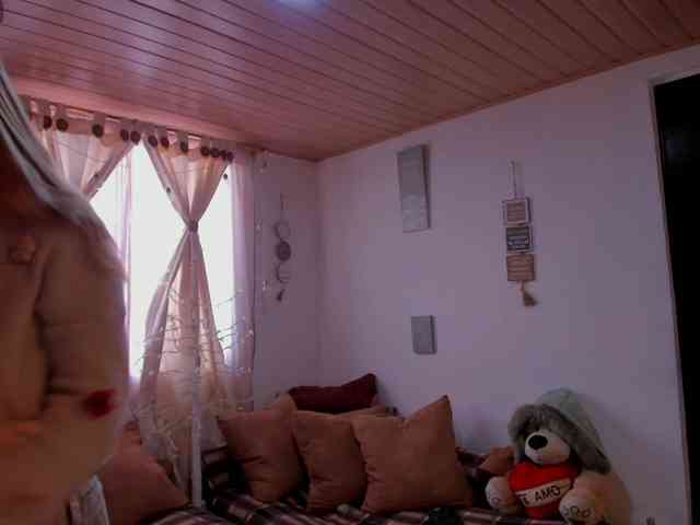 CuteWee420 webcam