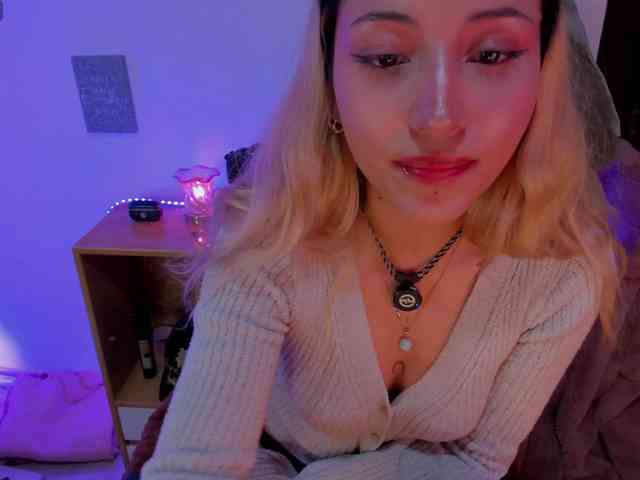 CuteWee420 webcam